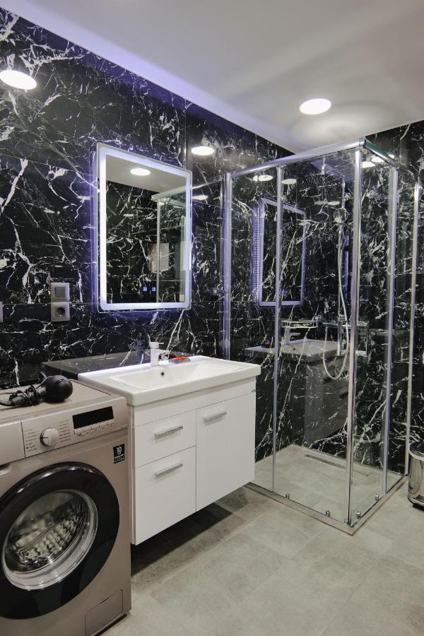 Iphigenia Luxury Flat * Sarandë